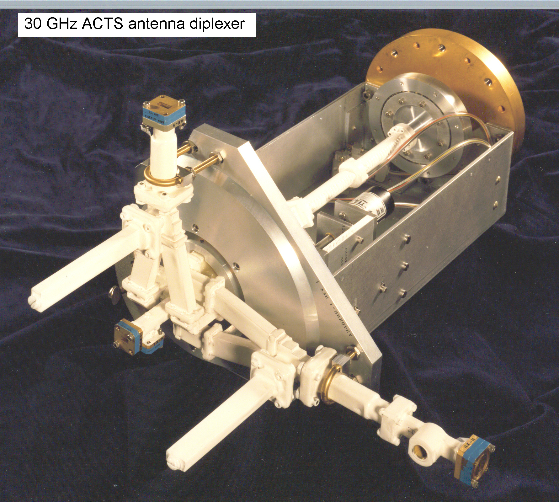 K_band_antenna_diplexer_for_NASA_ACTS_Earth_Station_Advanced_Comms_Technology_Satellite_program_910411CH3.jpg